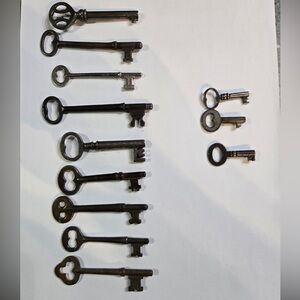 Vintage Skeleton Keys Set Antique Skeleton Keys Collection  12 Assorted Keys